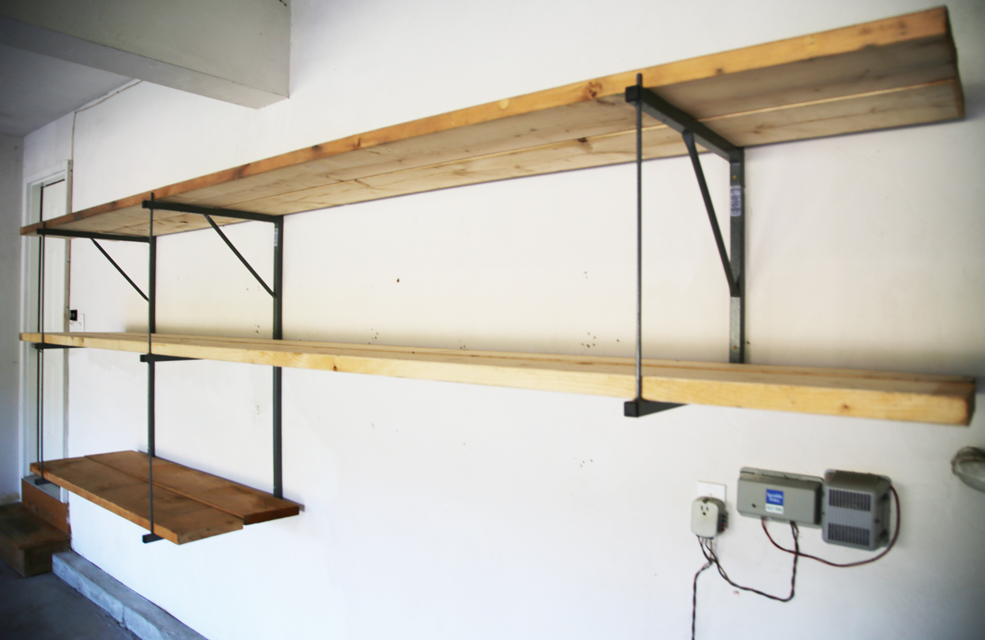 2210AS - 2 Shelf Bracket